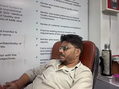 Raaz_5690's Webcam Show
