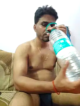 Raaz_5690 webcam show