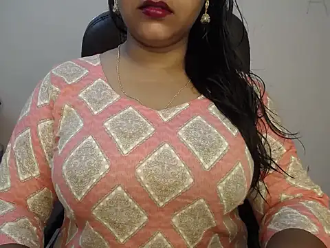 Show de Yourroshini na webcam