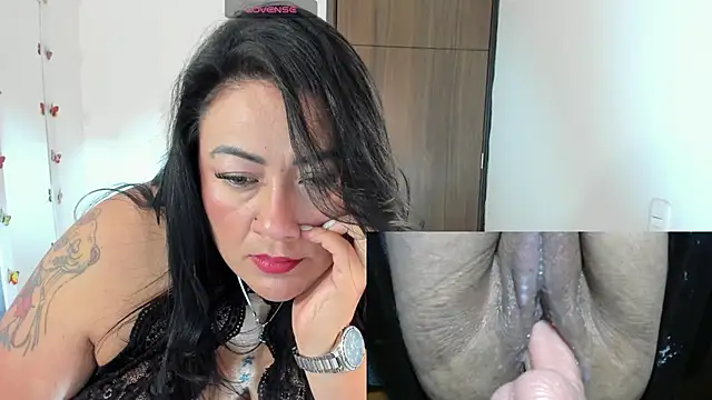 lunaVelvet_x6's Webcam Show