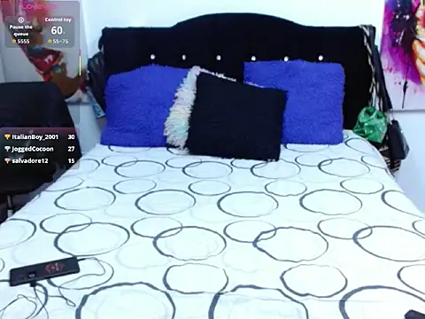 ZoeVibe_2307's Live XXX Chat