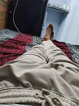 lovelyboy53100 Pertunjukan Webcam