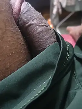 MalluBlackdickyounggunのウェブカメラショー