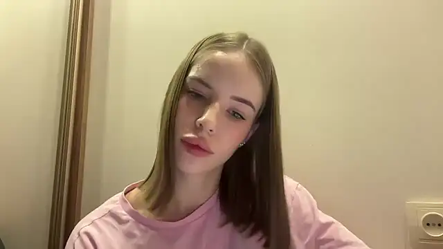 Moonveil_'s Webcam Show