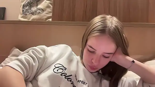 Moonveil_ Live XXX-Chat