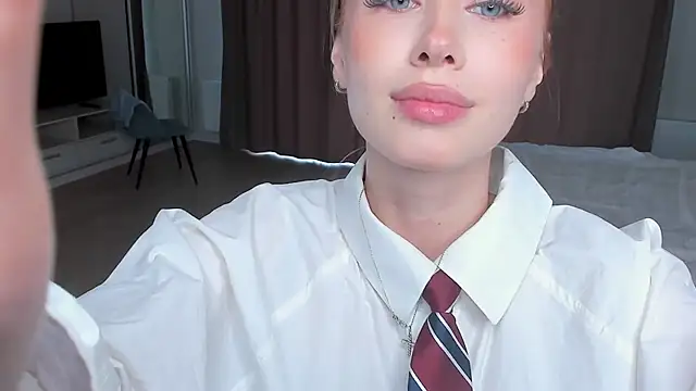 Živý XXX chat JunieAmert