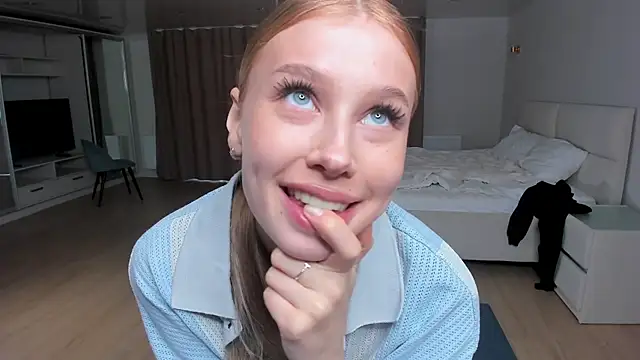 Czat XXX na żywo – JunieAmert