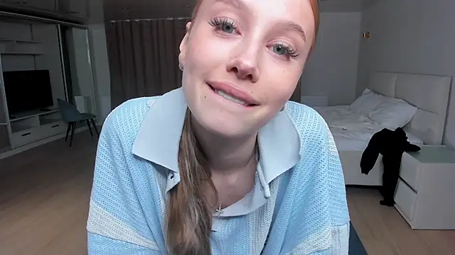 JunieAmert live XXX chat