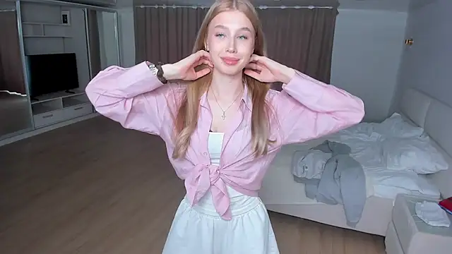 Chatroom XXX en direct de JunieAmert