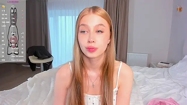 JunieAmert Webcam-Show