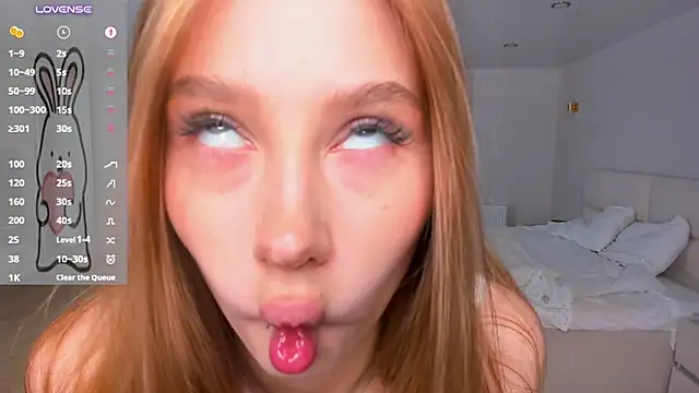 JunieAmert – Live XXX-chat