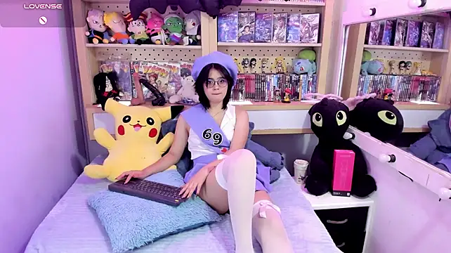 Yukino_mae Show in webcam
