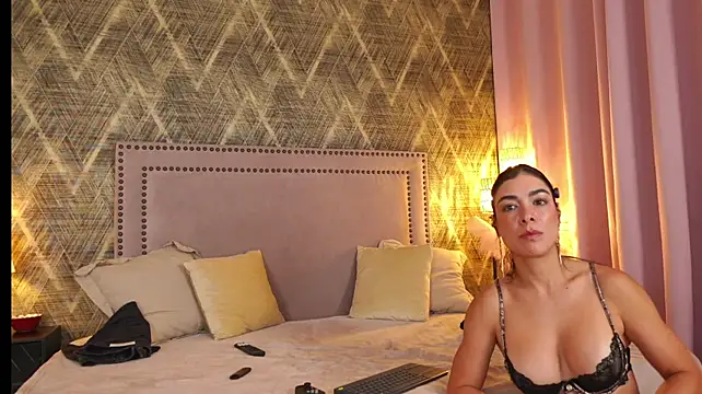 ChiaraWillow Webcamshow