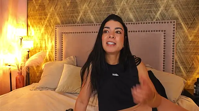 ChiaraWillow Webcam show