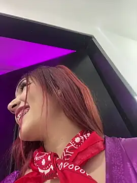แชท XXX สดของ danielahall