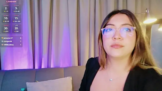 Mila_white1's Webcam Show