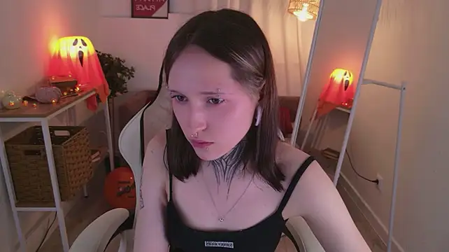 Cutee_kitt's Live XXX Chat