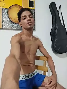 Lopezellatino22cm: διαδικτυακό σόου στην κάμερα