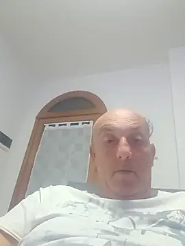 Show modela Ge-69 na web-kameri