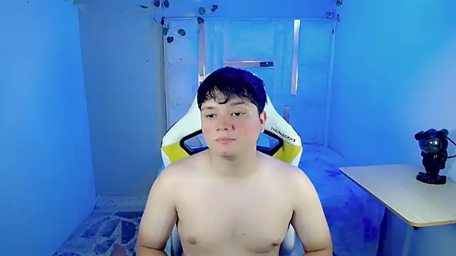 Tommy_cotton Шоу с уебкамера