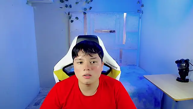 הופעת וובקאם של Tommy_cotton