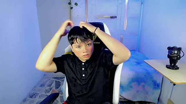 הופעת וובקאם של Tommy_cotton