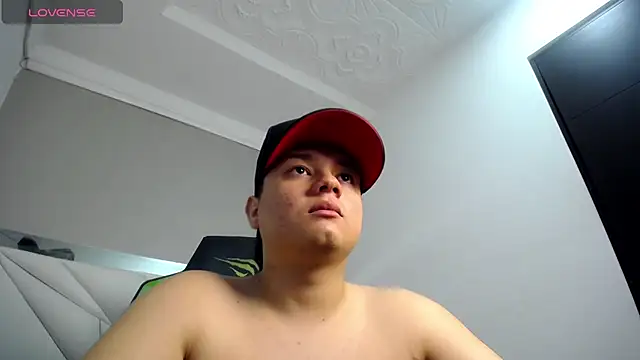 Tommy_cotton Webcamshow