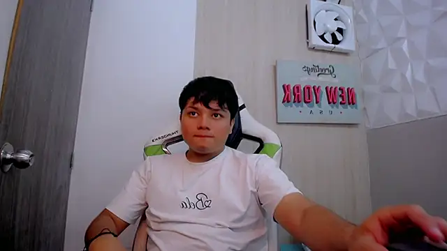 Tommy_cotton Pertunjukan Webcam