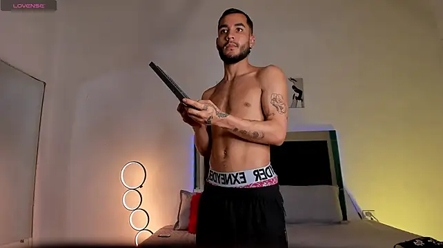 maxpower830 – webcam-show