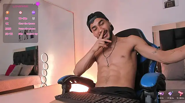 maxpower830 – webcam-show
