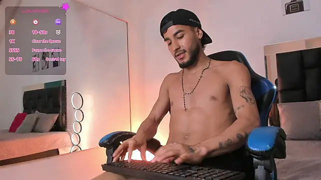 maxpower830 Webcam show