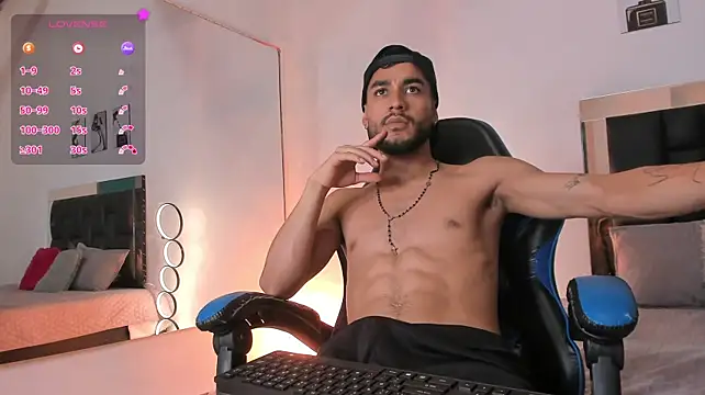 maxpower830 Webcam Show