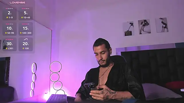 maxpower830's Live XXX Chat