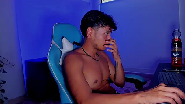 Alejo_montenegro – webcam-show