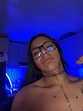הופעת וובקאם של Damonylilith
