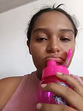 XXX chat uživo modela Roousehot