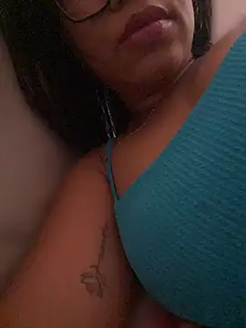 Chat XXX ao vivo de mylli3