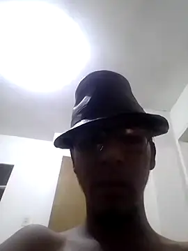 عرض كام akillvalent