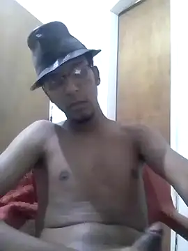 akillvalent Show in webcam