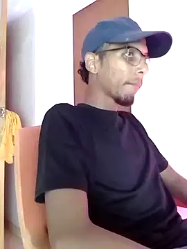 akillvalent Show in webcam