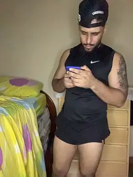 Show modela OmarZayn na web-kameri