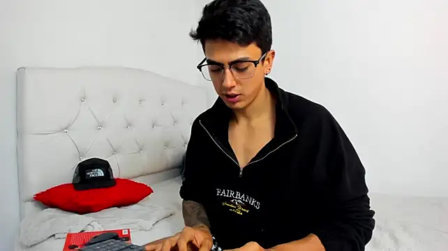 Caramelo_Bryan – webcam-show