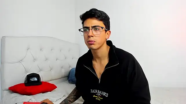Caramelo_Bryann Webbikameraesitys