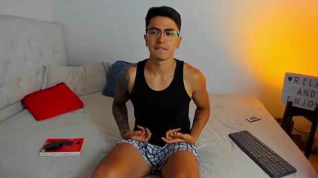 Caramelo_Bryann Webbikameraesitys
