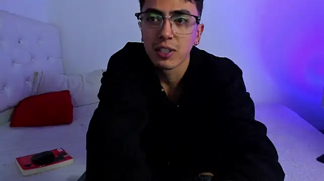 הופעת וובקאם של Caramelo_Bryan