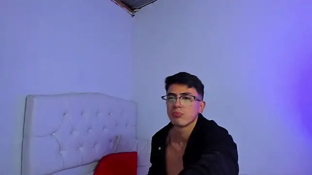 Caramelo_Bryan webcam show