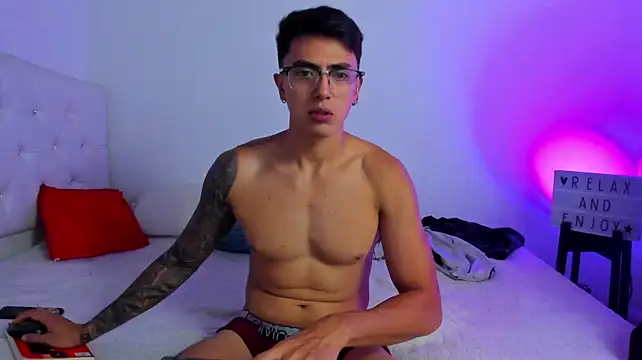 Caramelo_Bryan – webcam-show