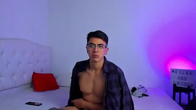 Caramelo_Bryan – webcam-show