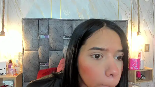 allison_11 Show in webcam