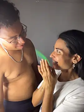 lorena_and_camilo's Live XXX Chat
